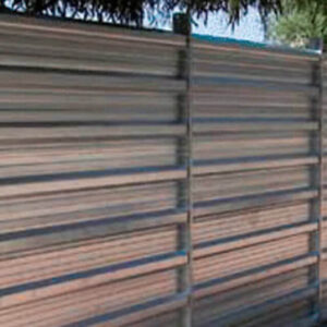 Construidos en Chapa Galvanizada, Altura.: 3,00 metros. Construidos en Fenolico, Altura.: 2,44 metros.